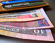 مجلة ميد : العملة الخليجية الموحدة لن تستفيد الكويت منها